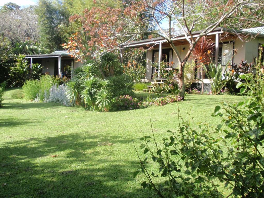 Wharepuke Subtropical Holiday home