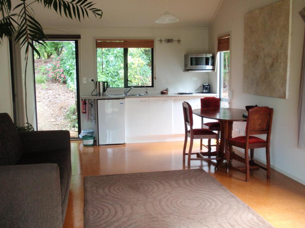 Wharepuke Subtropical * Kerikeri